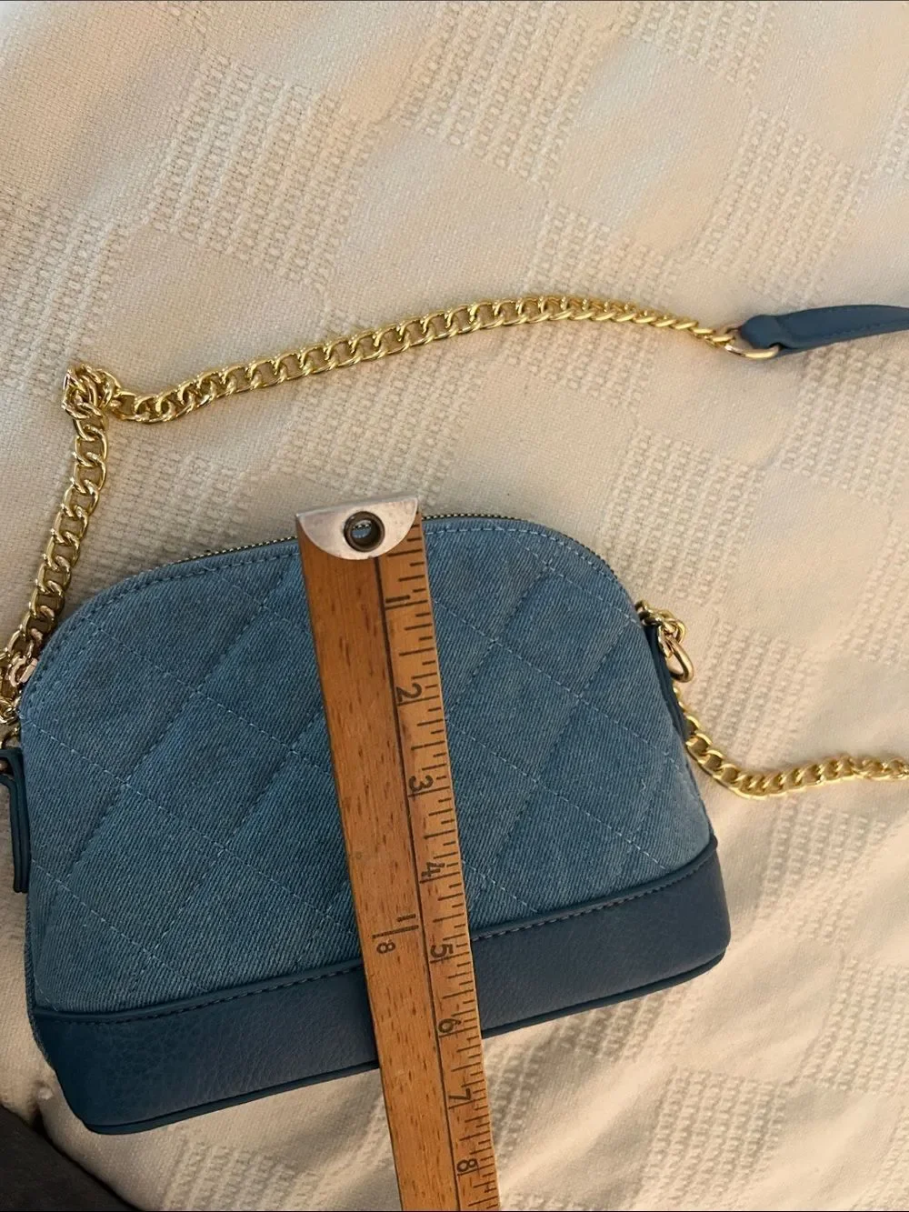 BADGLEY MISCHKA NEW YORK ELLE DENIM QUILTED DOME CROSSBODY